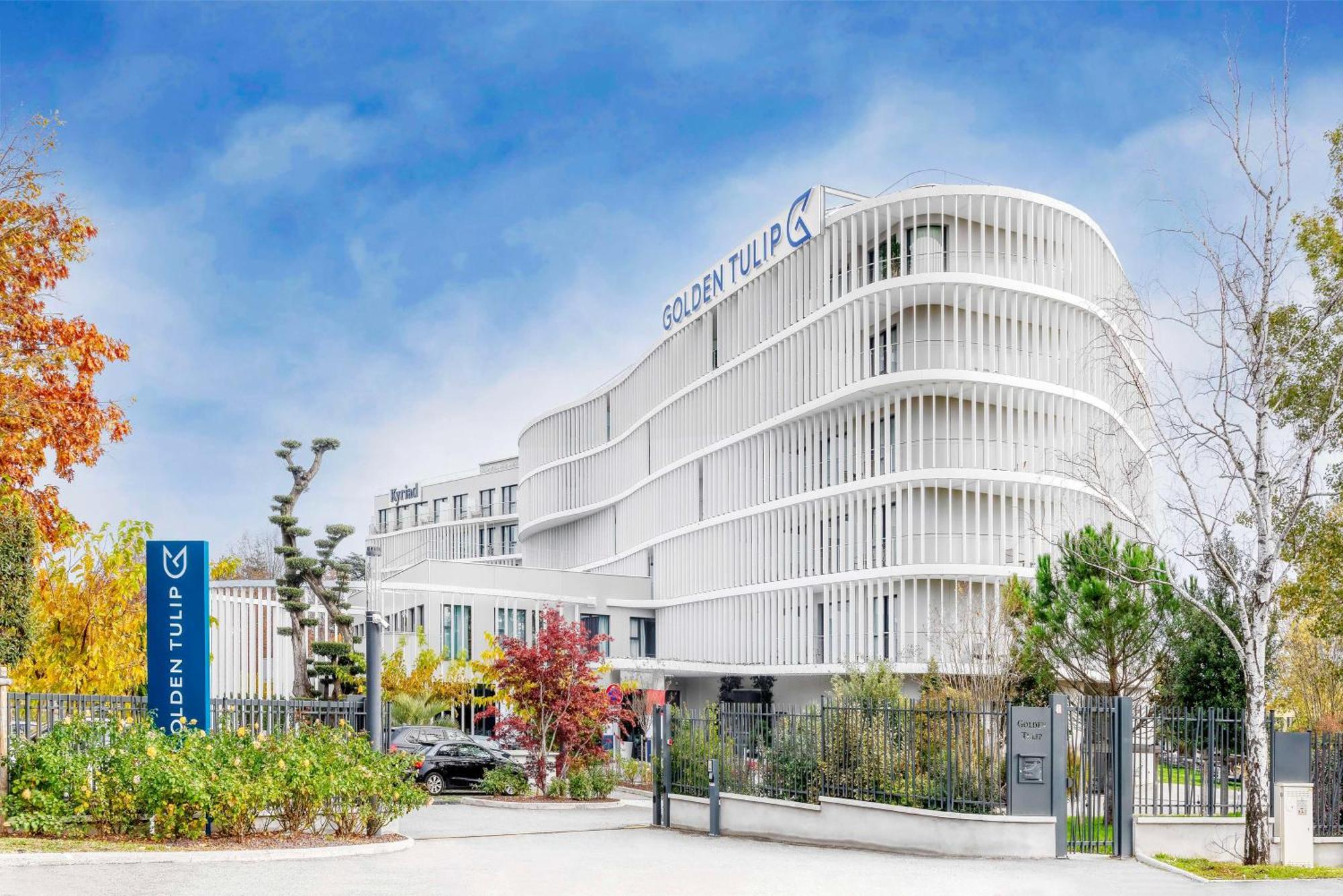 Golden Tulip Lyon Ouest Techlid Hotel & Spa Limonest Ngoại thất bức ảnh