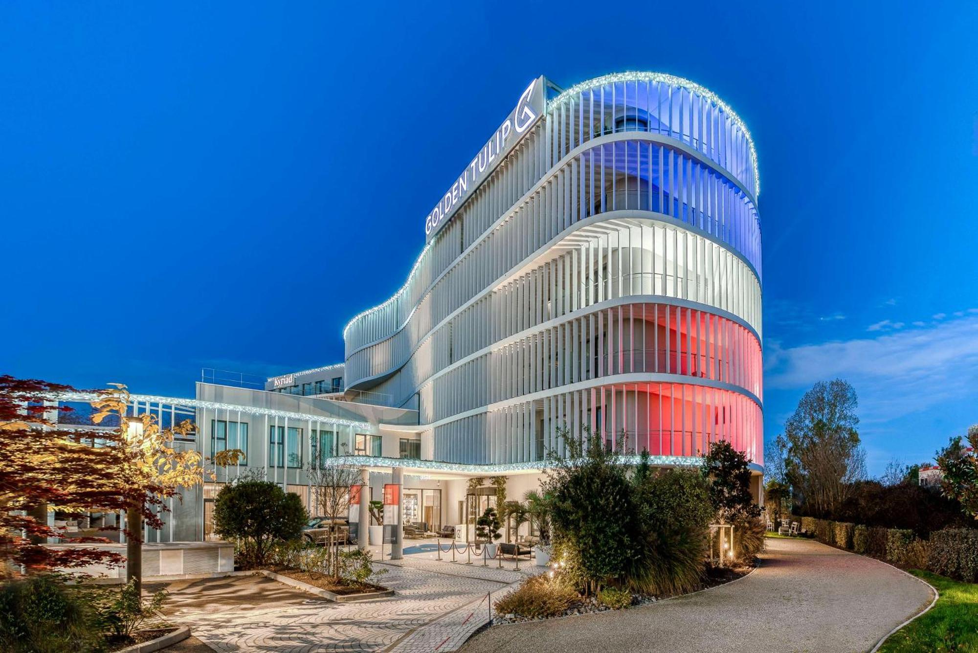 Golden Tulip Lyon Ouest Techlid Hotel & Spa Limonest Ngoại thất bức ảnh