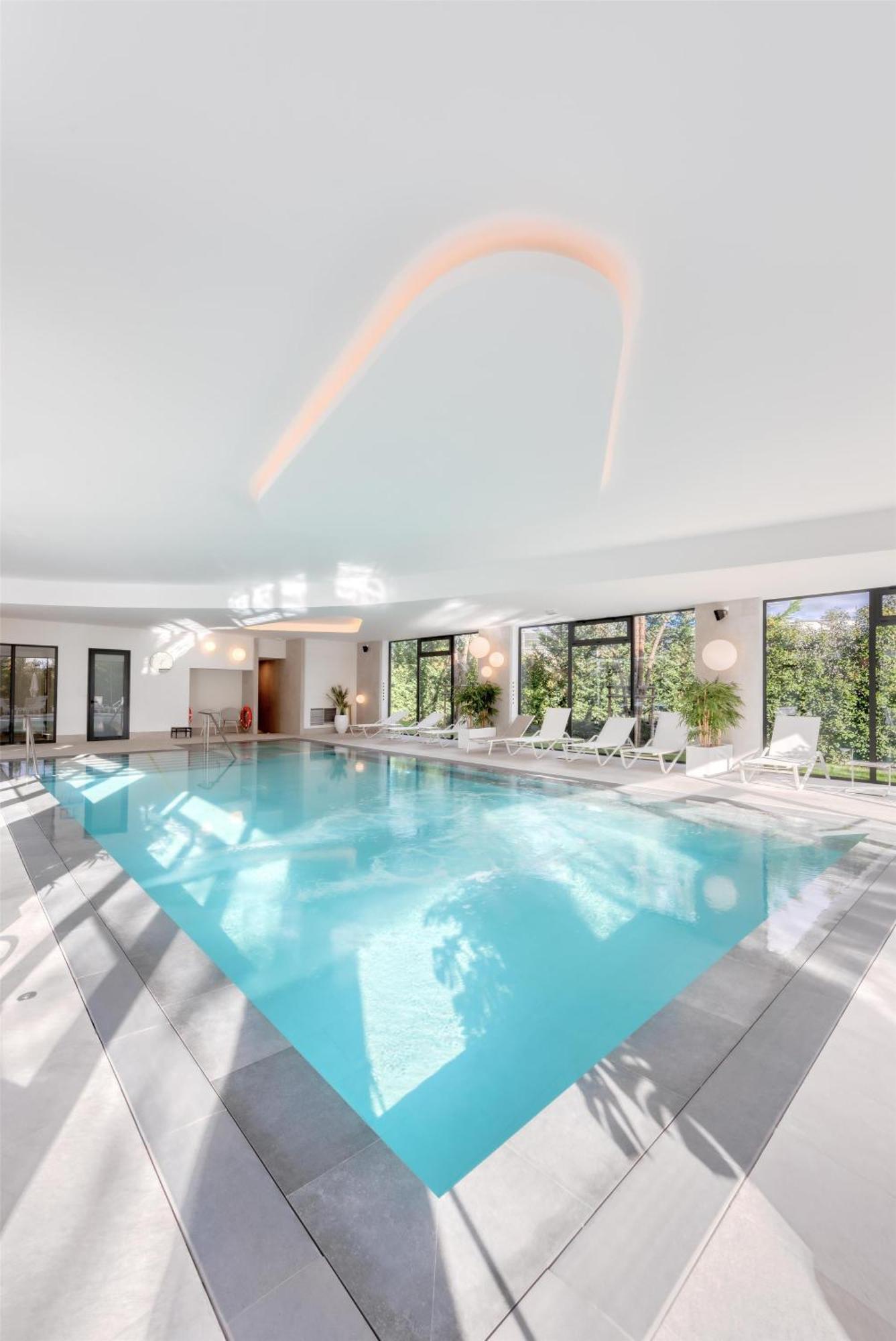 Golden Tulip Lyon Ouest Techlid Hotel & Spa Limonest Ngoại thất bức ảnh